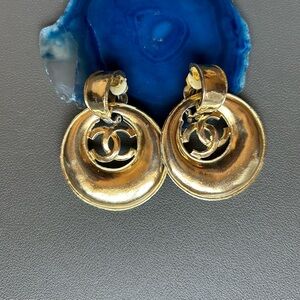 Vintage Chanel Dangle Clip-On Earrings